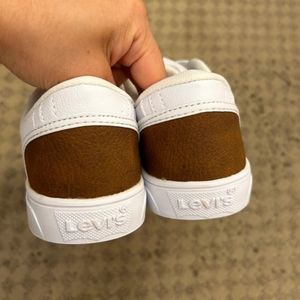 NWT Levi’s kids sneakers